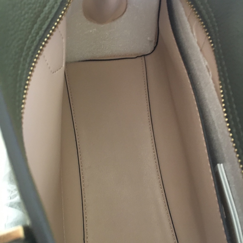 MICHAEL KORS OLIVE/BALLET MESSENGER NWT - Picture 7 of 7